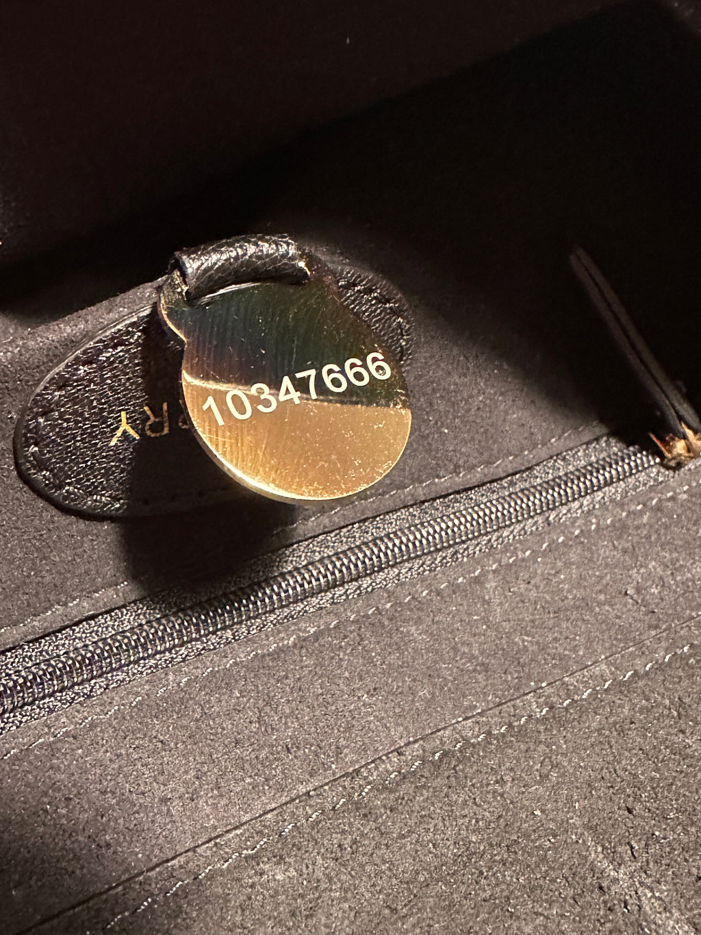 Mulberry Lily Black Small Classic Grain Crossbody