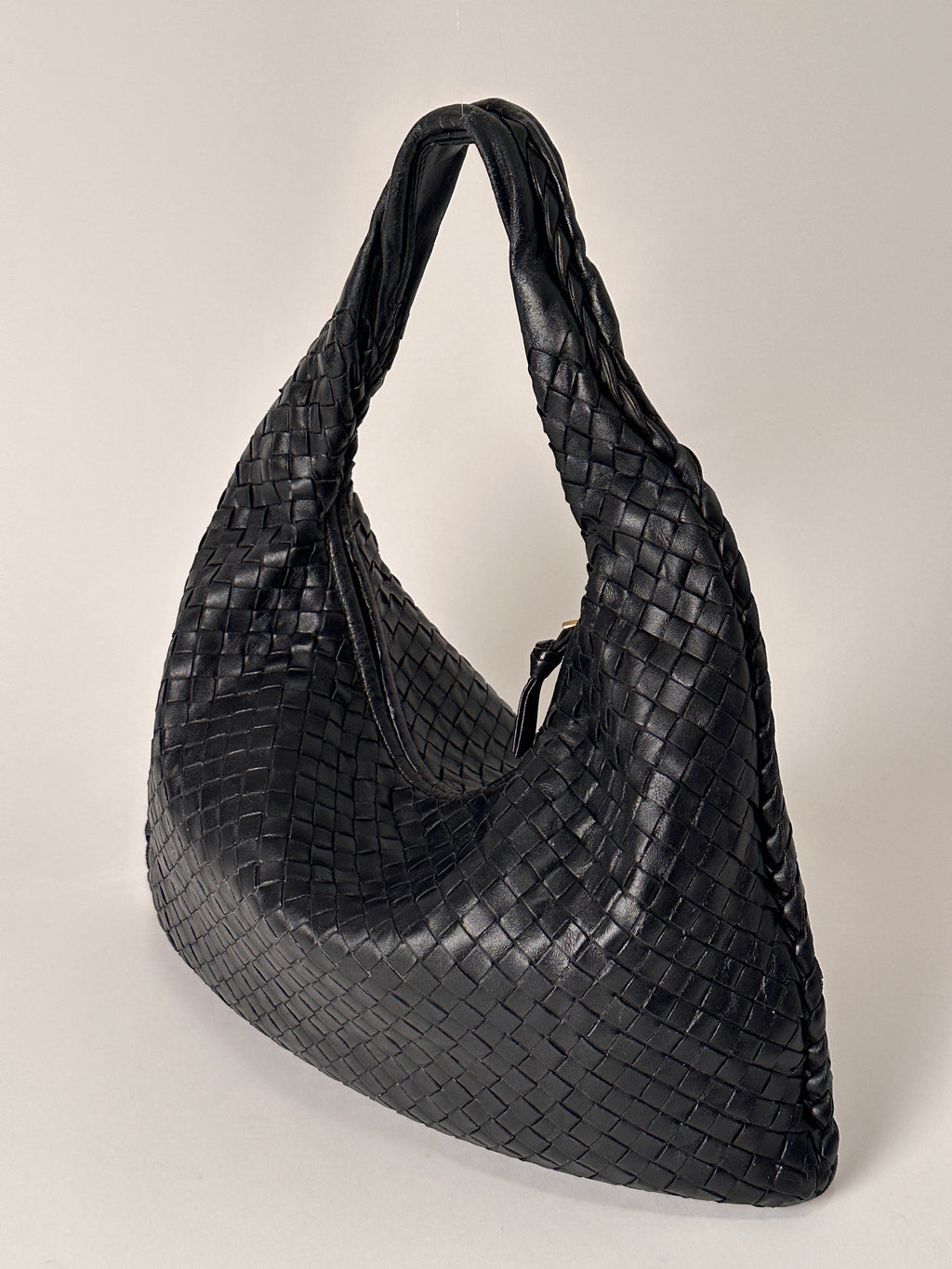 Bottega Veneta Vintage Black Medium Veneta
