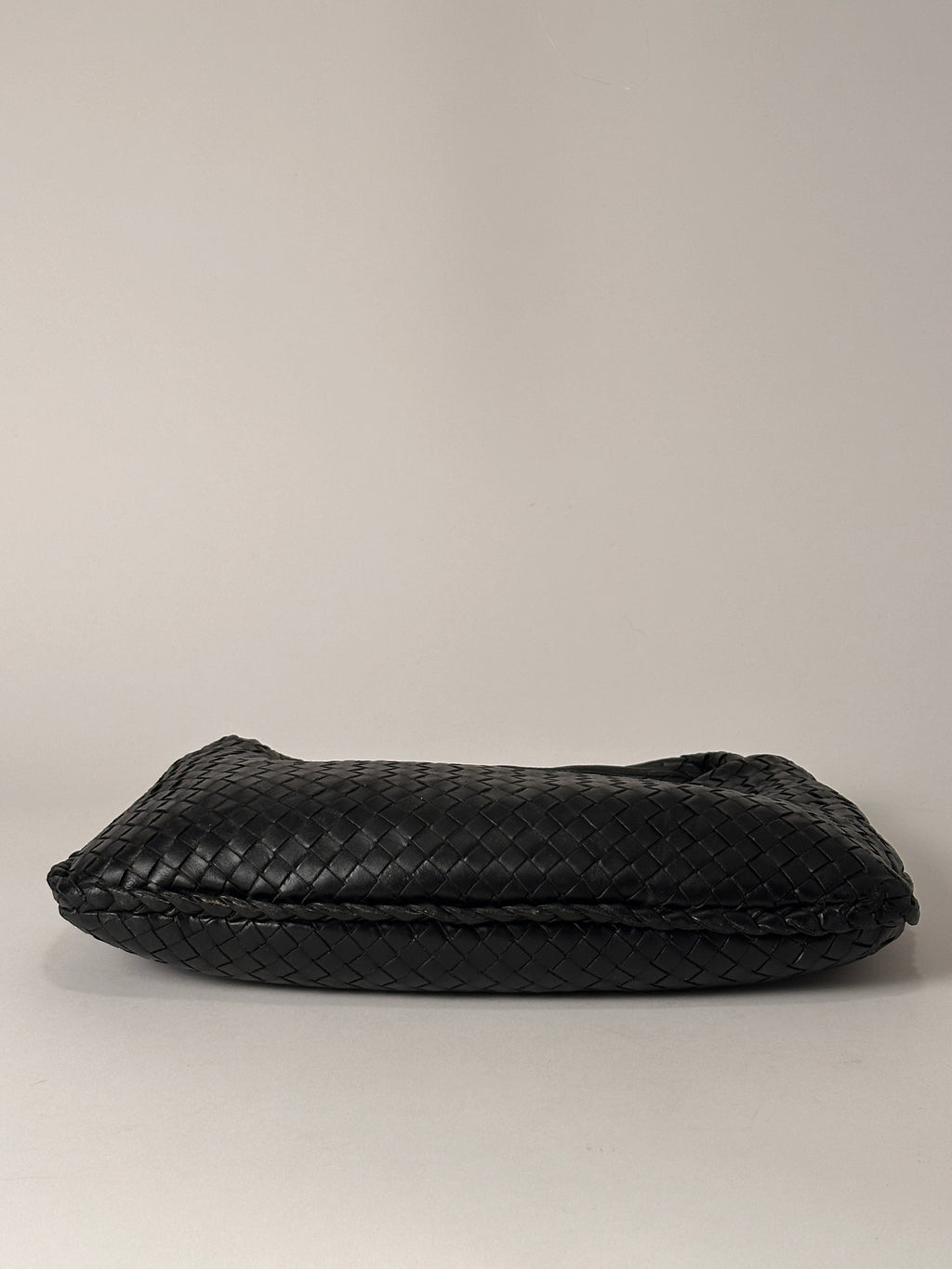 Bottega Veneta Vintage Black Medium Veneta