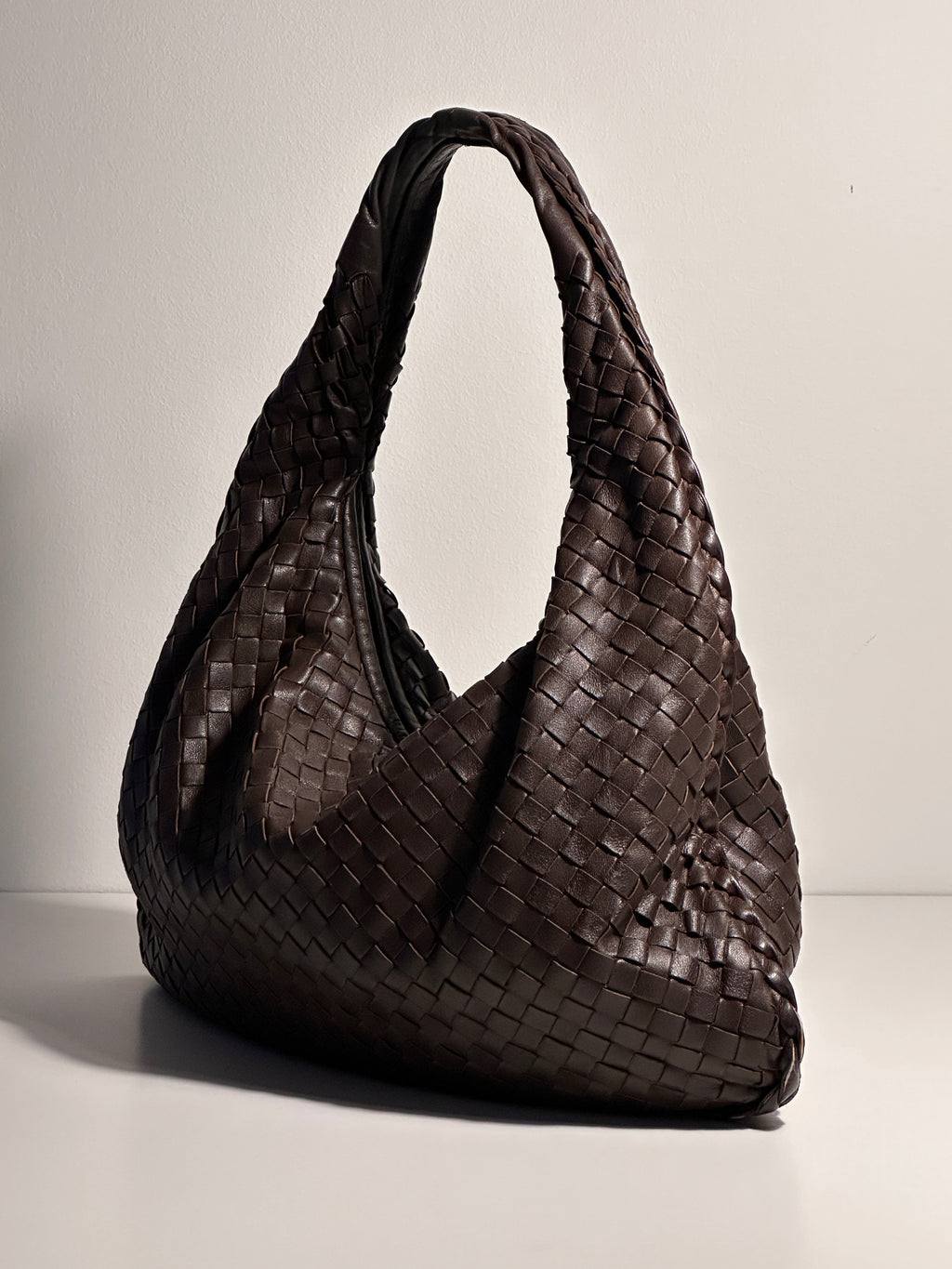 Bottega Veneta Medium Dark Brown Vintage Veneta Shoulderbag