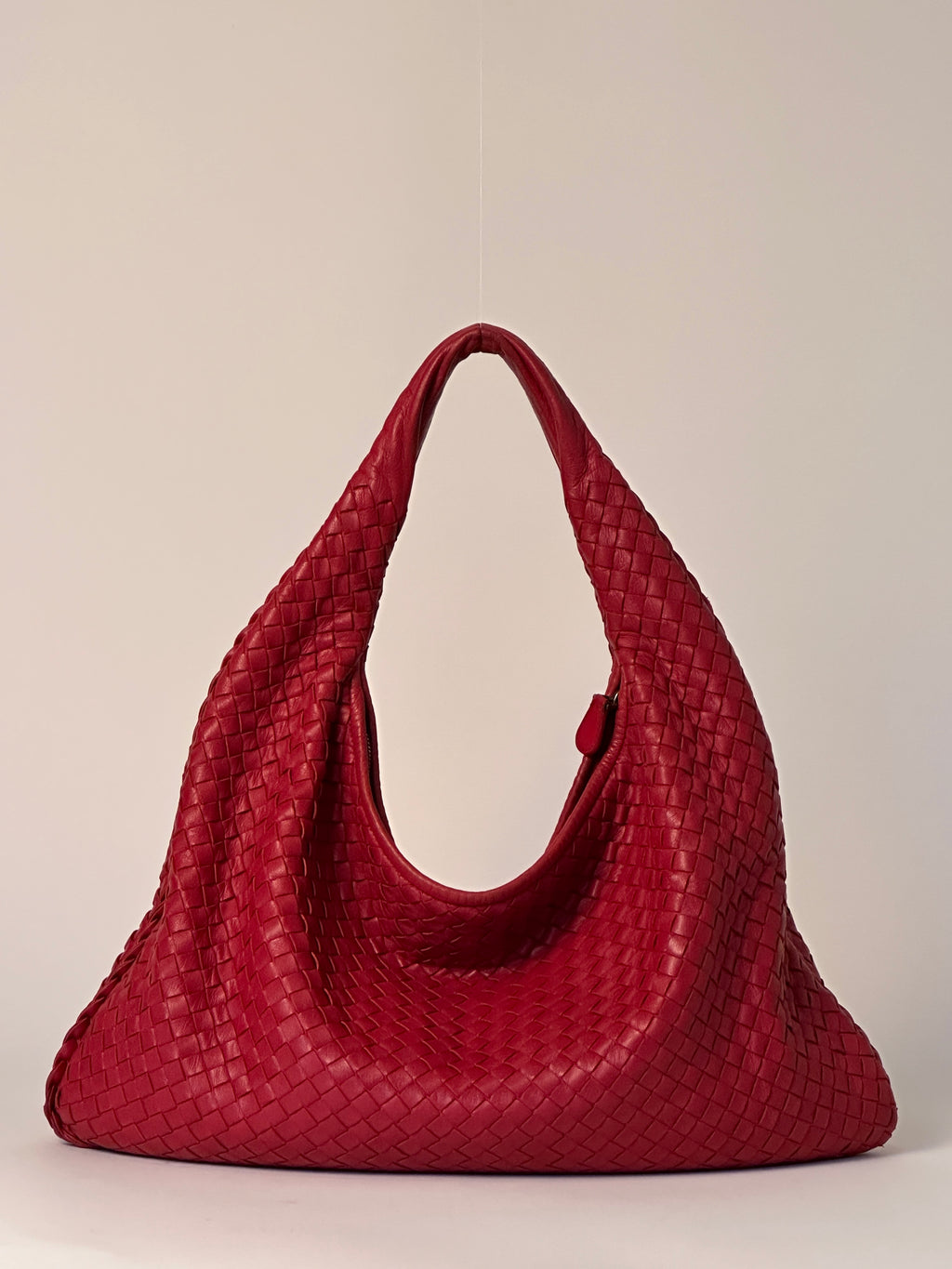 Bottega Veneta Large Veneta Red Leather Shoulderbag