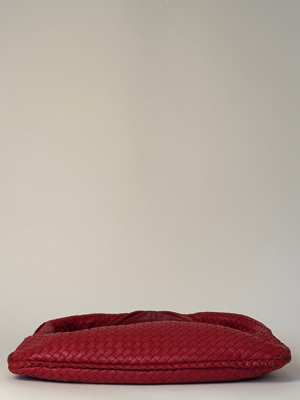 Bottega Veneta Large Veneta Red Leather Shoulderbag