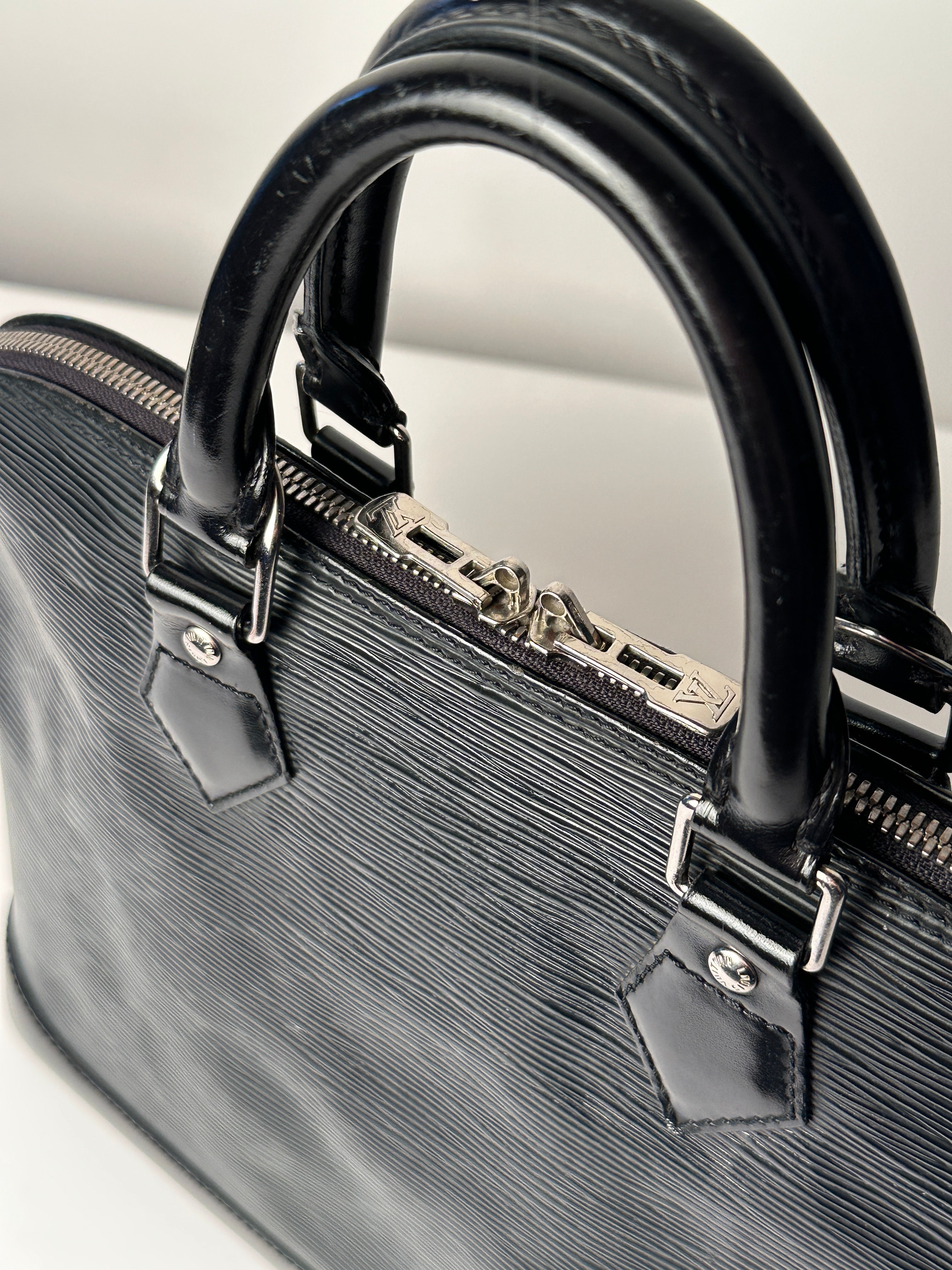 Louis Vuitton Alma