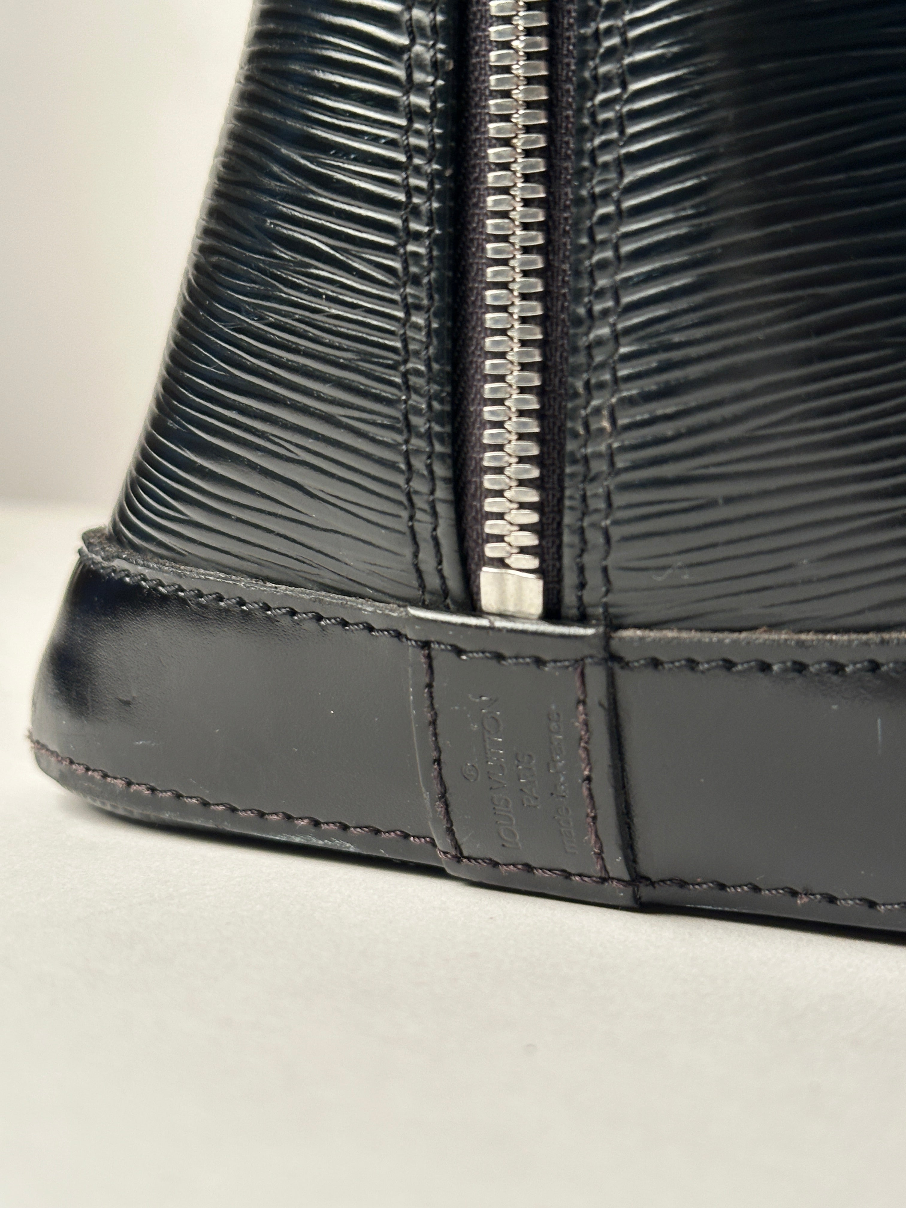 Louis Vuitton Alma