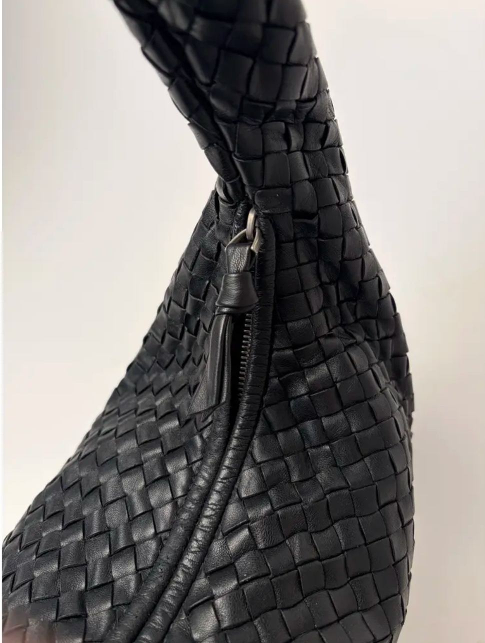 Bottega Veneta Medium Veneta