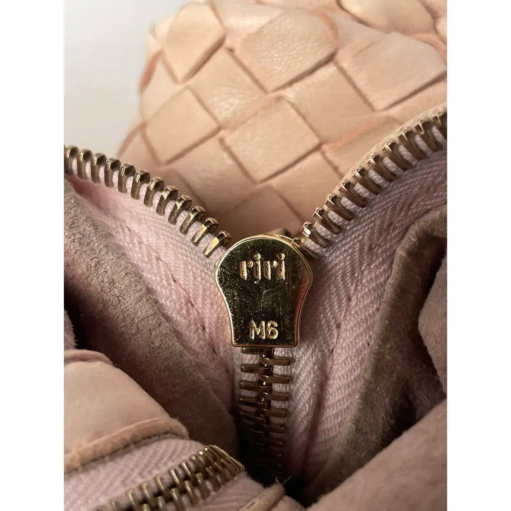Bottega Veneta Medium Veneta Rose Powder Pink Shoulderbag