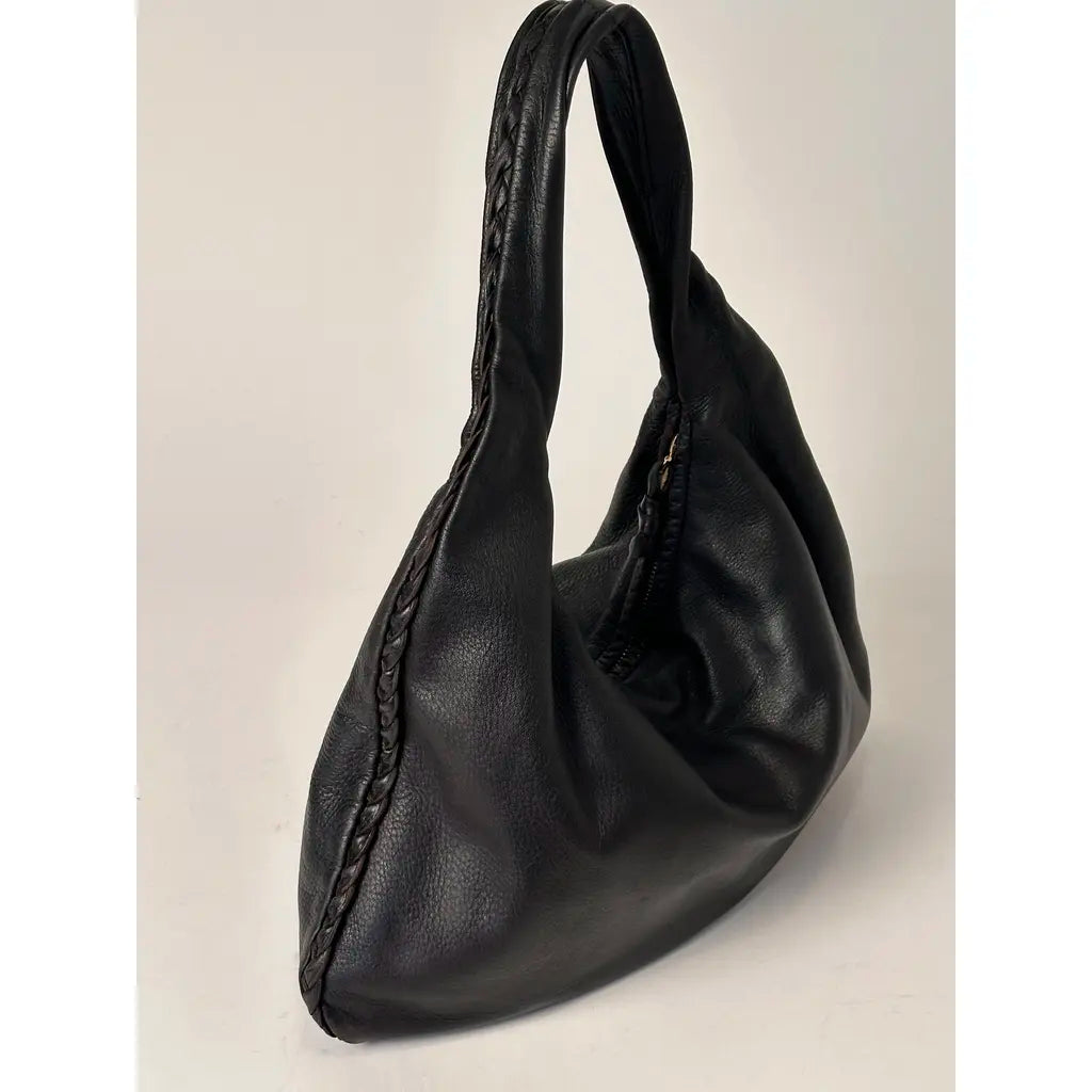 Bottega Veneta Vintage Black Medium Veneta Shoulderbag