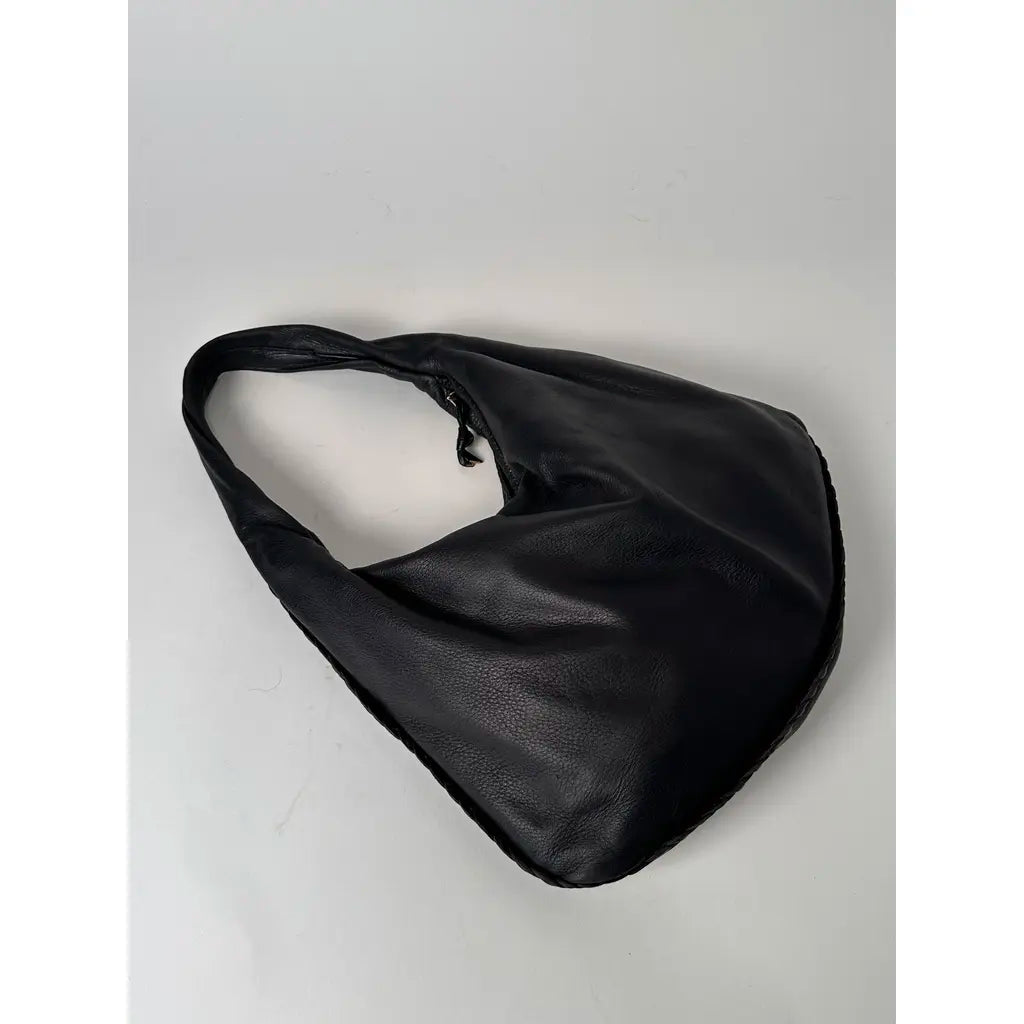 Bottega Veneta Vintage Black Medium Veneta Shoulderbag
