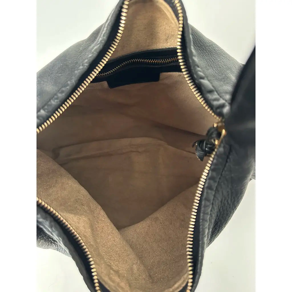 Bottega Veneta Vintage Black Medium Veneta Shoulderbag